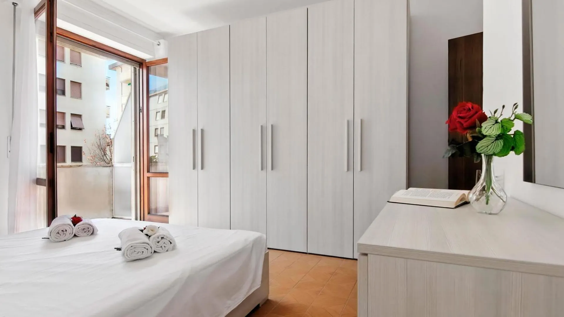 Landi 3 - 2 Camere Con Balcone, Ascensore E Parcheggio Pisa