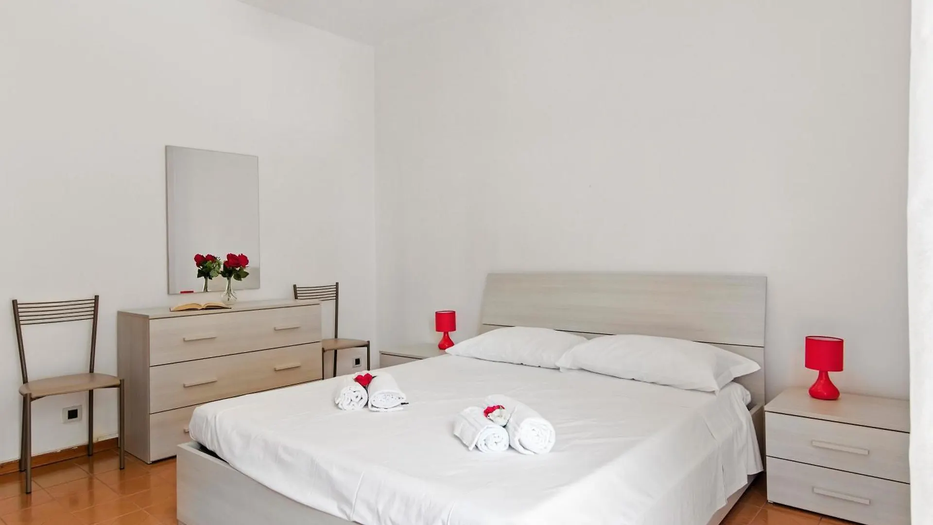 Landi 3 - 2 Camere Con Balcone, Ascensore E Parcheggio Pisa